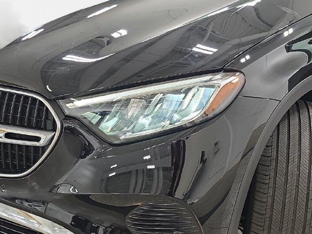 Used 2024 Mercedes-Benz GLC 300 4MATIC image 31