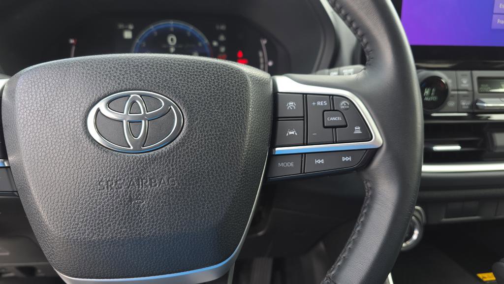 Used 2024 Toyota Grand Highlander XLE image 24