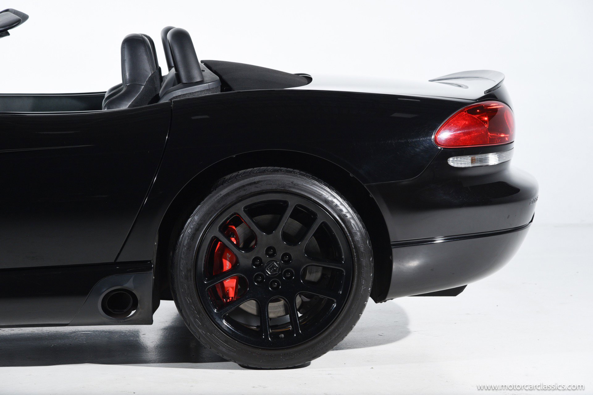 Used 2004 Dodge Viper SRT-10 RWD image 18