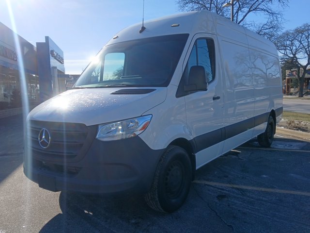 Used 2024 Mercedes-Benz Sprinter 2500 image 6