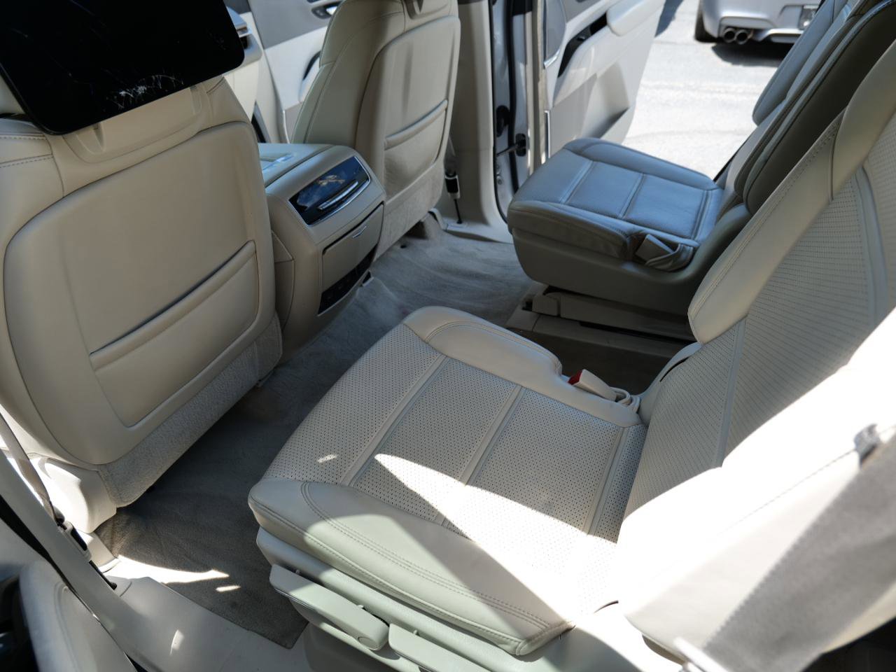 Used 2021 Cadillac Escalade Sport Platinum AWD/4WD image 50