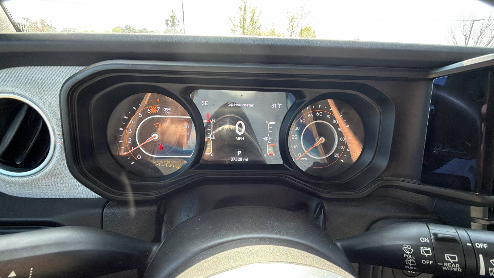 Used 2025 Jeep Wrangler Sahara w/ Dual Top Group AWD/4WD image 25