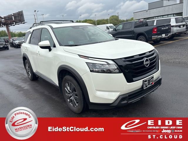 Used 2023 Nissan Pathfinder SV w/ SV Premium Package