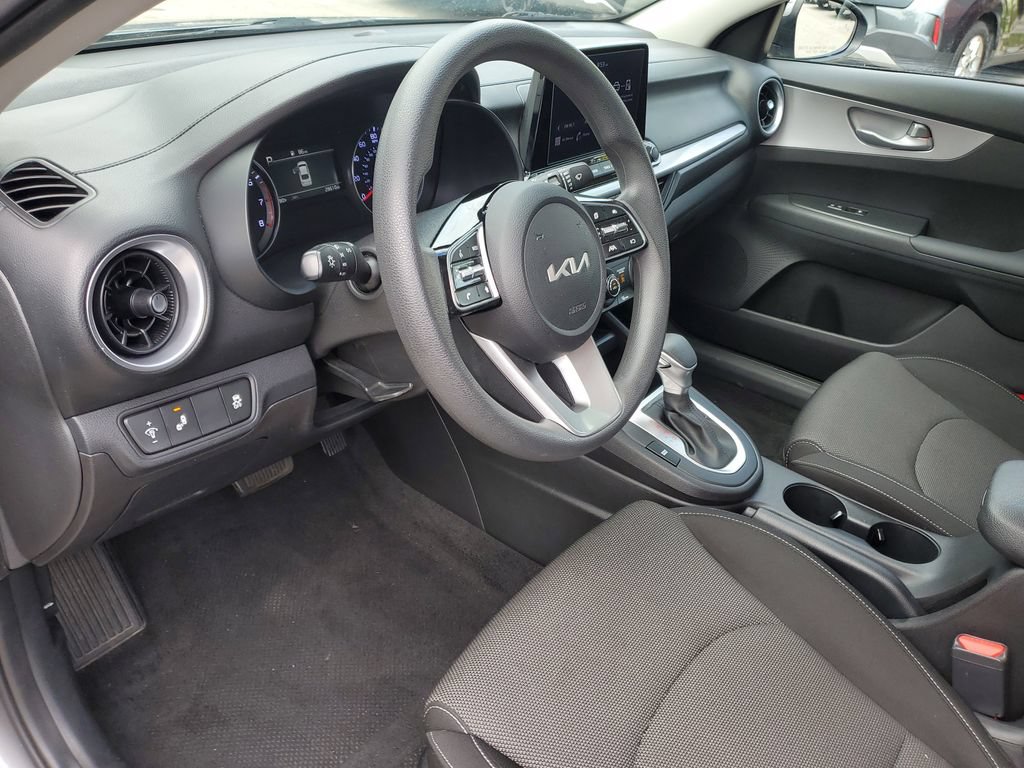 Certified 2023 Kia Forte LXS w/ LXS Technology Package FWD image 17