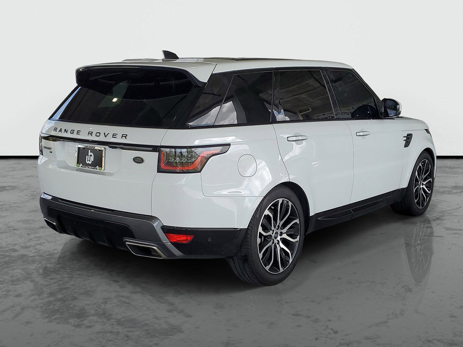 Used 2022 Land Rover Range Rover Sport HSE Silver Edition image 2