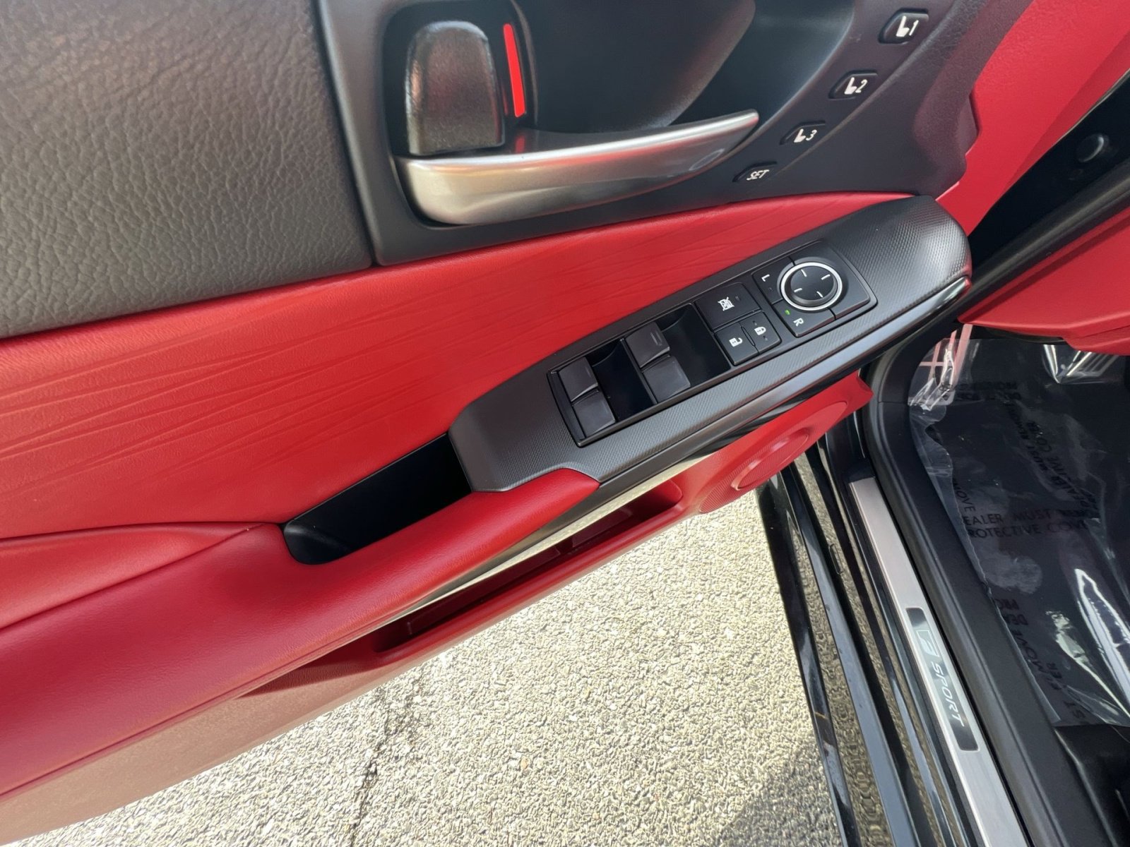 Used 2023 Lexus IS 350 F Sport w/ Memory Package image 15