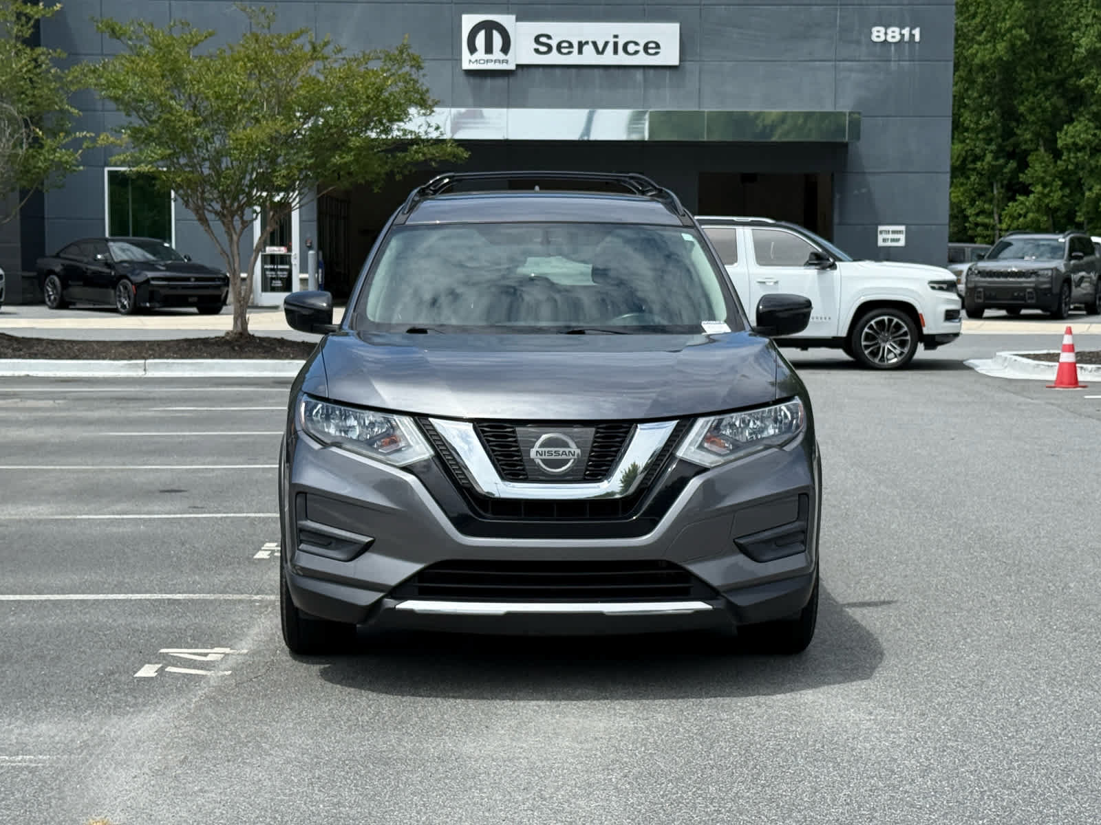 Used 2017 Nissan Rogue SV w/ Midnight Edition FWD image 8