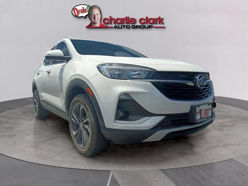Used 2023 Buick Encore GX Select w/ Safety Package II AWD/4WD image 4