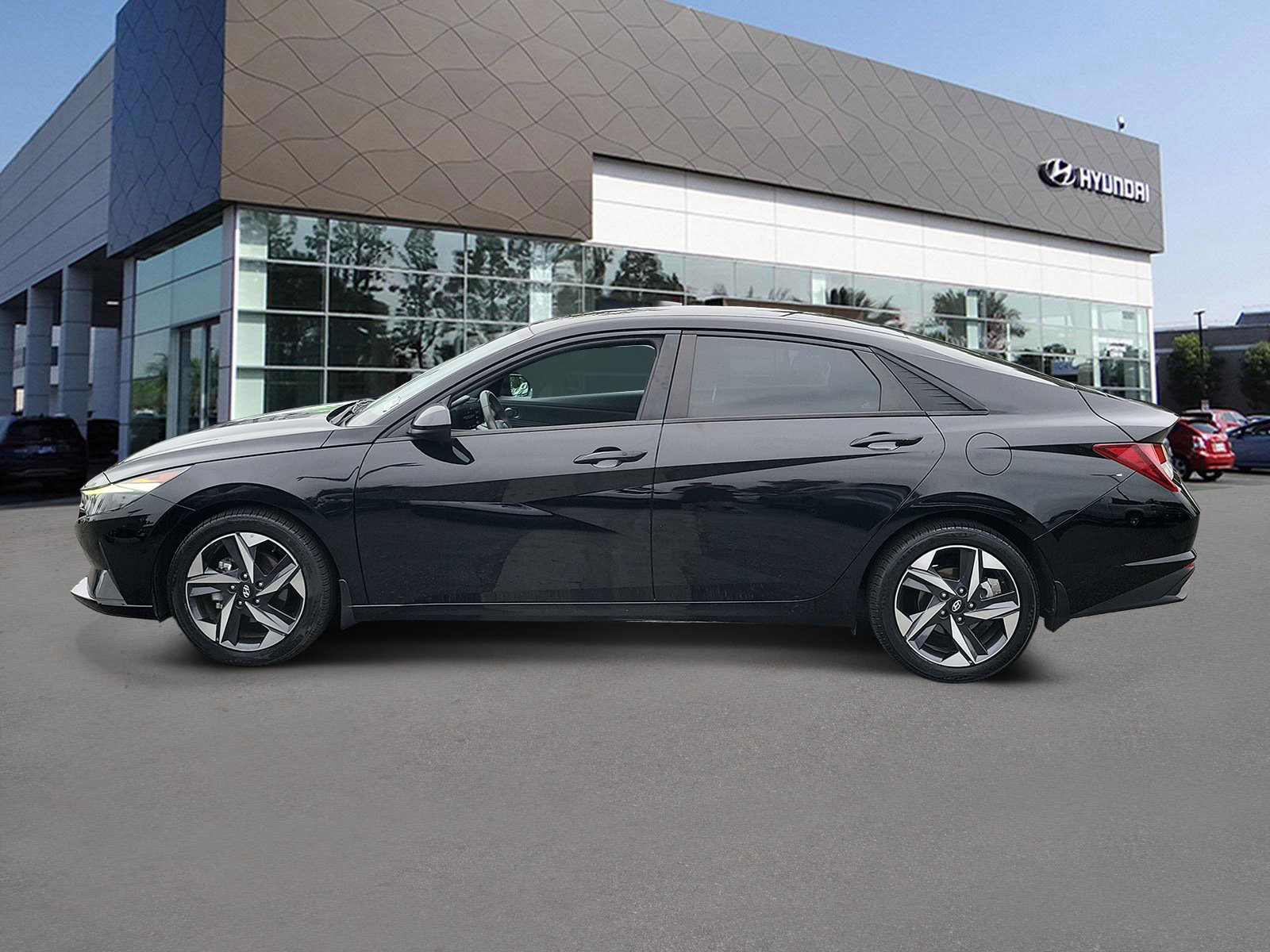 Certified 2023 Hyundai Elantra SEL w/ Convenience Package FWD image 3