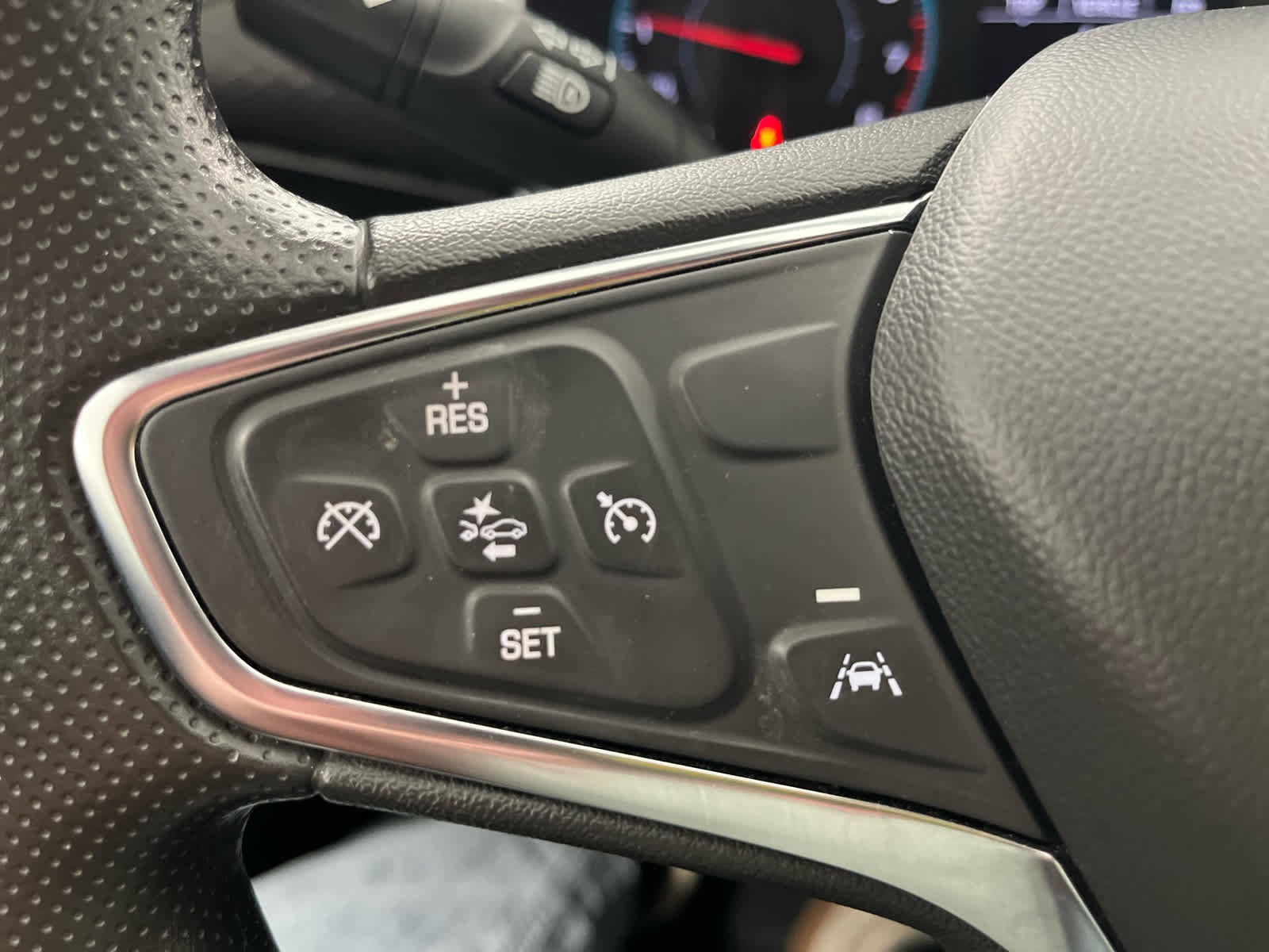 Used 2024 Chevrolet Malibu LT FWD image 23