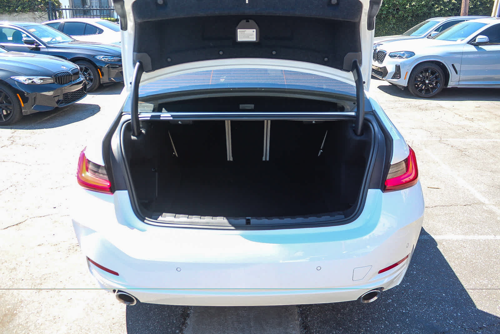 Used 2023 BMW 330i Sedan w/ Driving Assistance Package RWD image 26