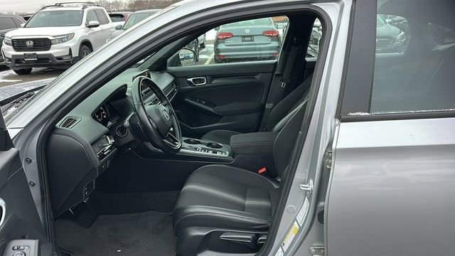 Used 2023 Honda Civic Sport image 9