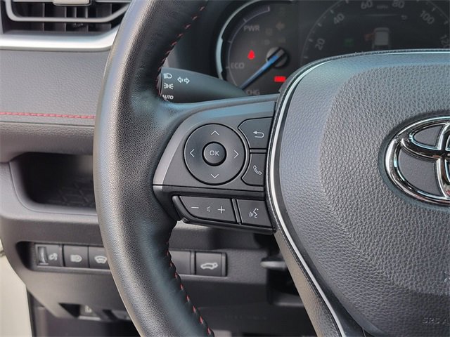 Used 2023 Toyota RAV4 SE image 34