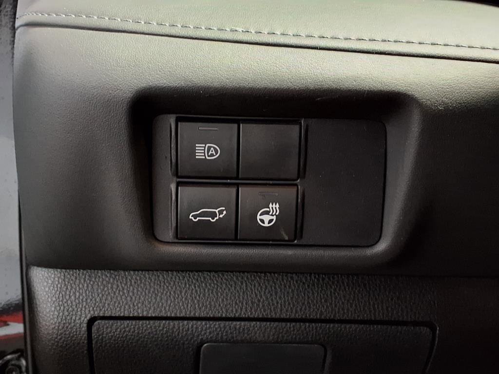 Used 2020 Toyota Highlander Limited image 23