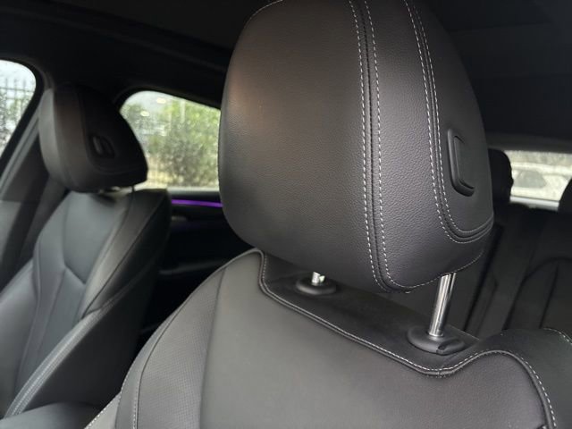 Used 2023 BMW X4 xDrive30i w/ M Sport Package AWD/4WD image 9