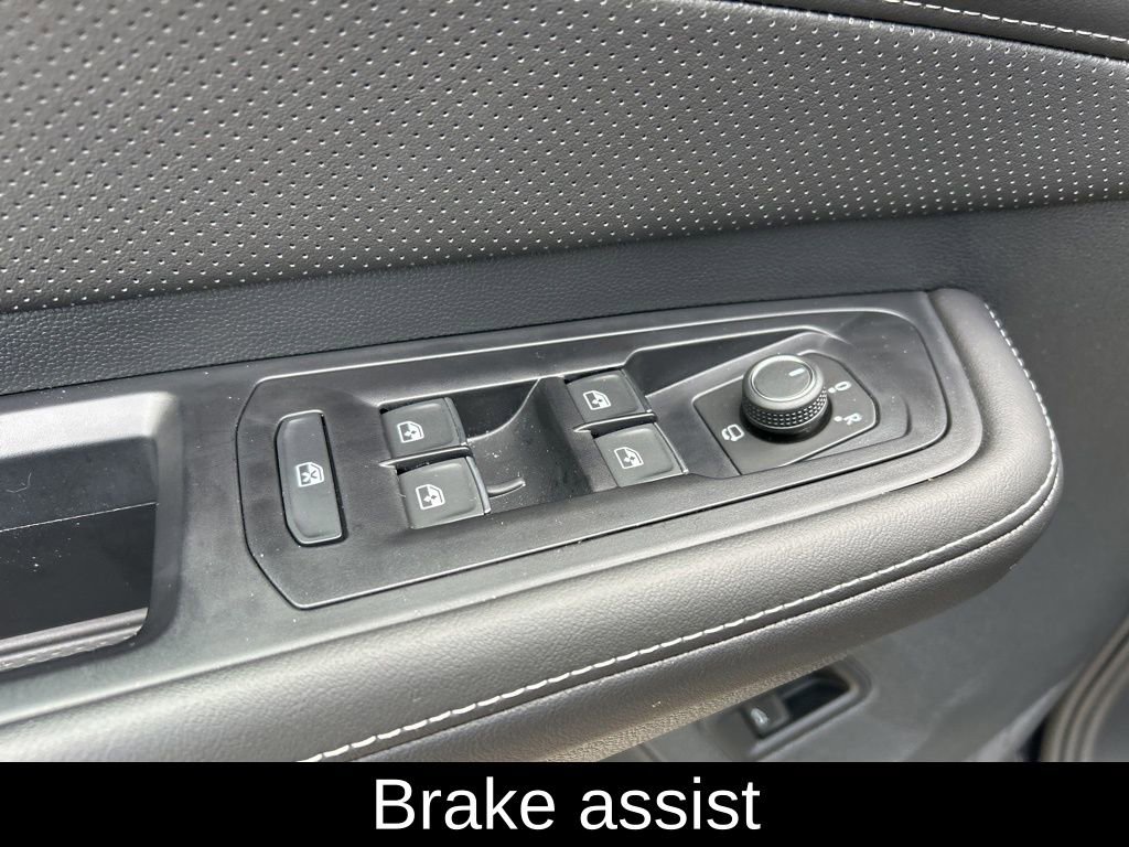 Used 2025 Volkswagen Atlas SEL Premium R-Line image 19