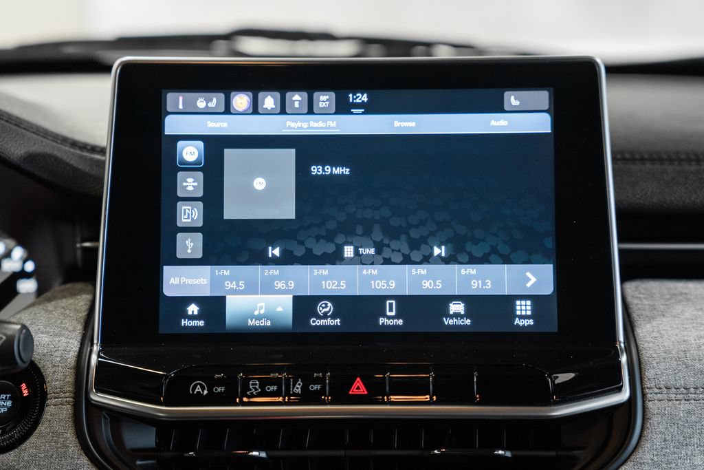 Certified 2023 Jeep Compass Latitude AWD/4WD image 22