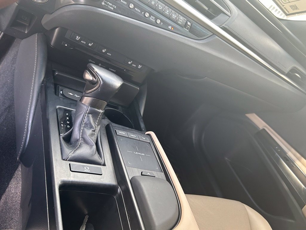 Used 2020 Lexus ES 350 w/ Premium Package FWD image 18