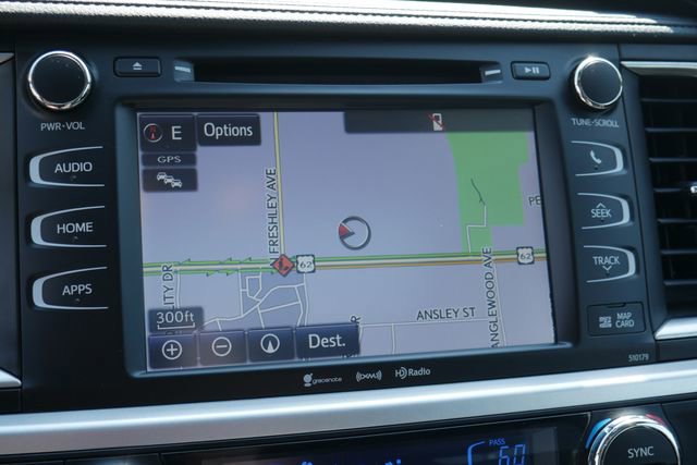 Used 2018 Toyota Highlander SE AWD/4WD image 5
