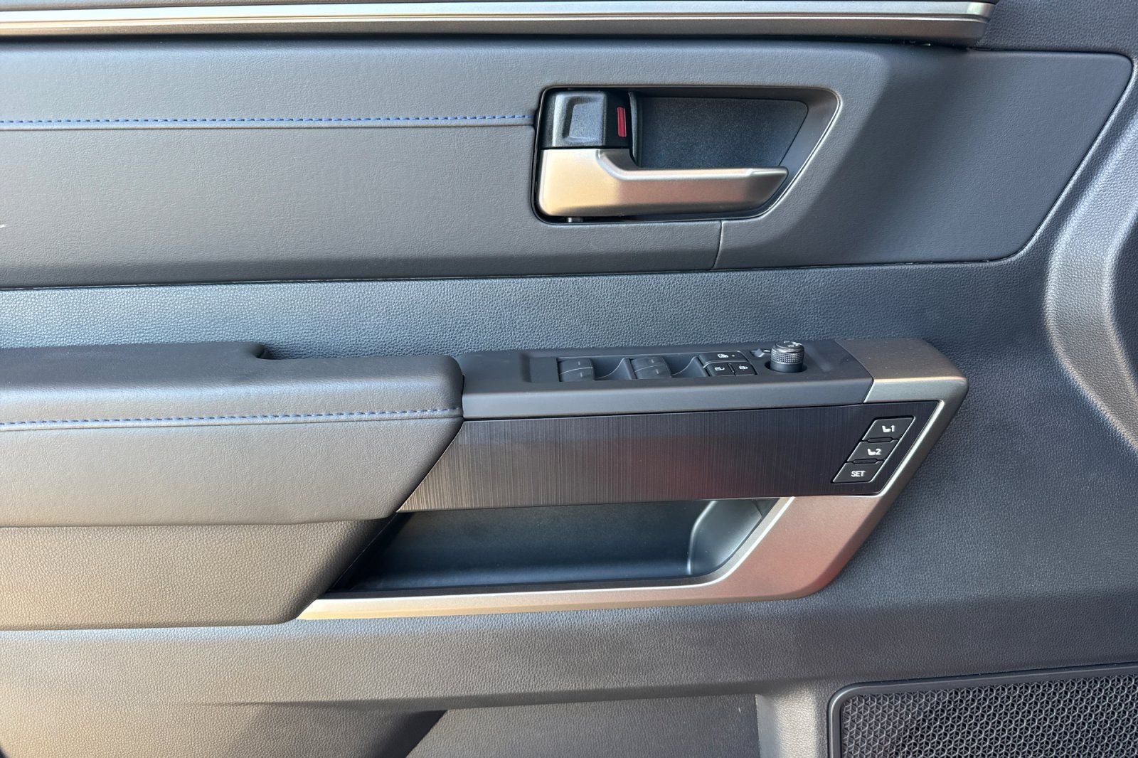 New 2026 Toyota Tundra Platinum AWD/4WD image 12
