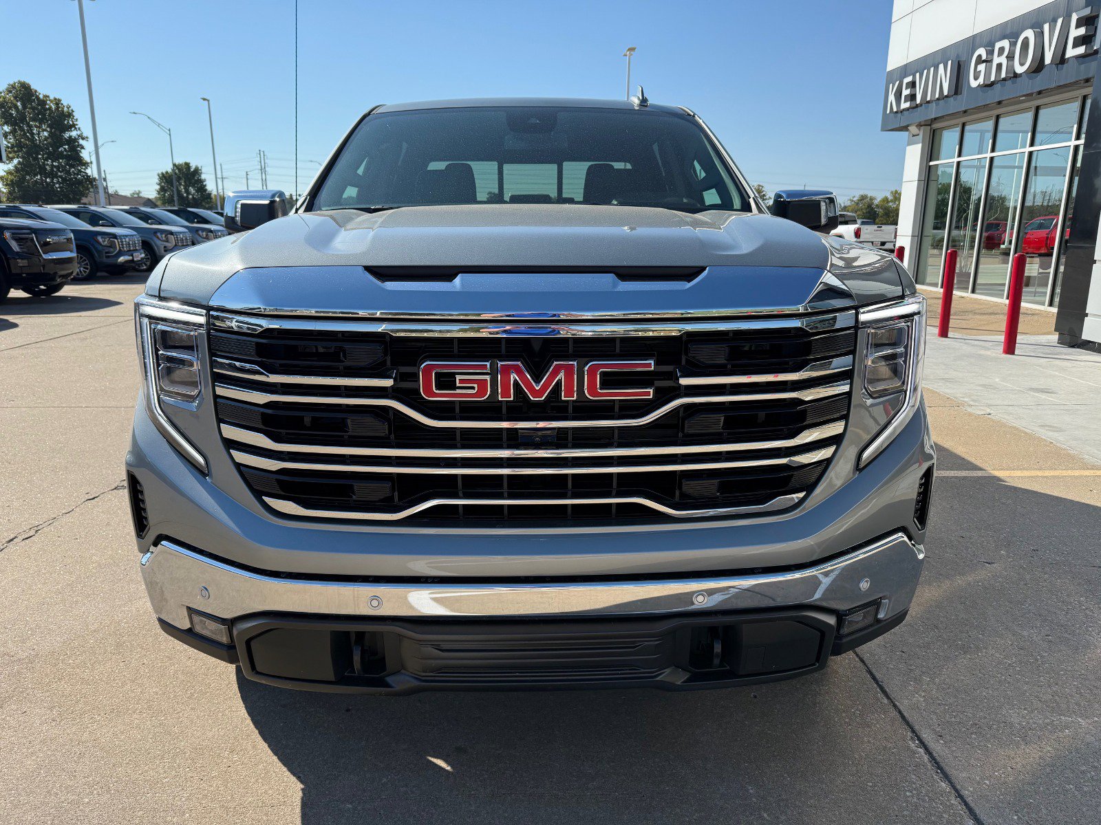 New 2026 GMC Sierra 1500 SLT w/ SLT Premium Plus Package image 2