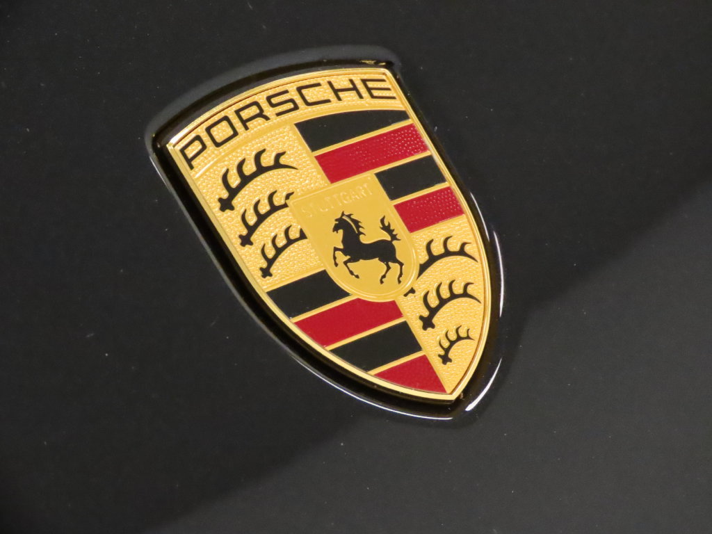 Certified 2026 Porsche Macan AWD/4WD image 14