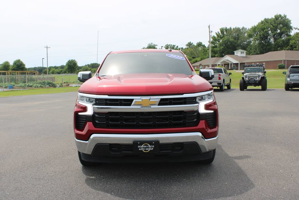 Used 2022 Chevrolet Silverado 1500 LT w/ Safety Package AWD/4WD image 3