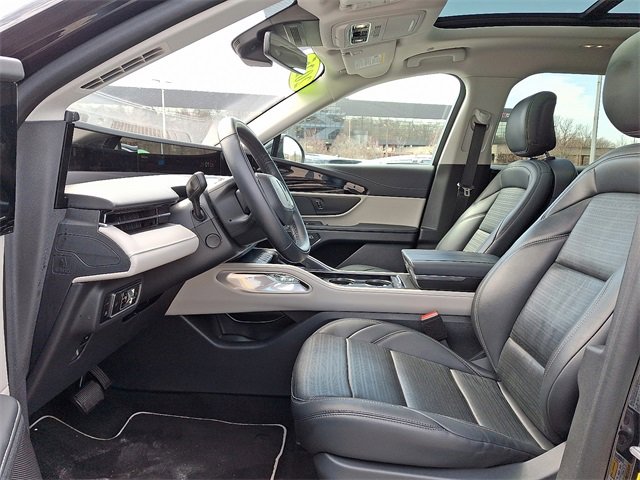 Certified 2025 Lincoln Nautilus Reserve image 13