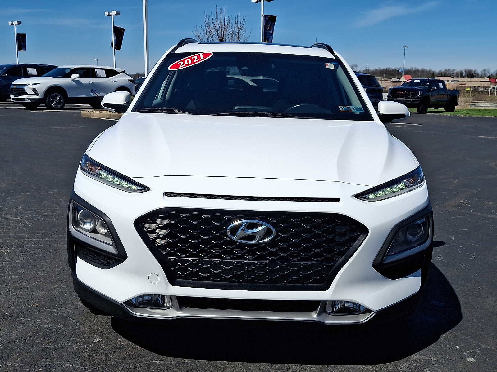 Used 2021 Hyundai Kona SEL Plus image 2
