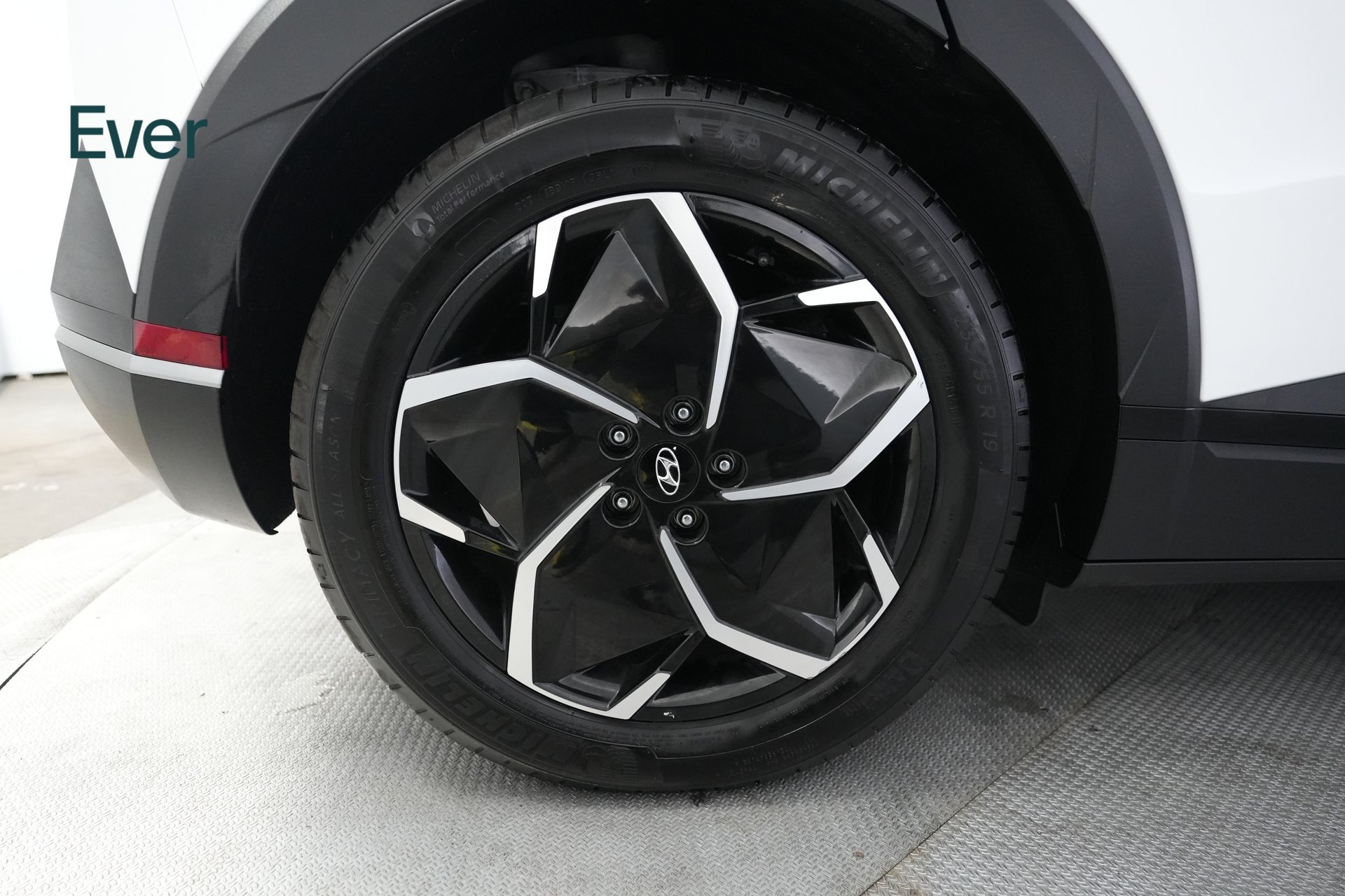 Used 2024 Hyundai Ioniq 5 SEL RWD image 21