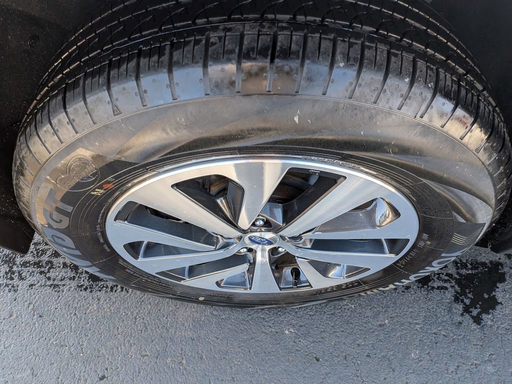 Used 2021 Subaru Outback Premium image 9