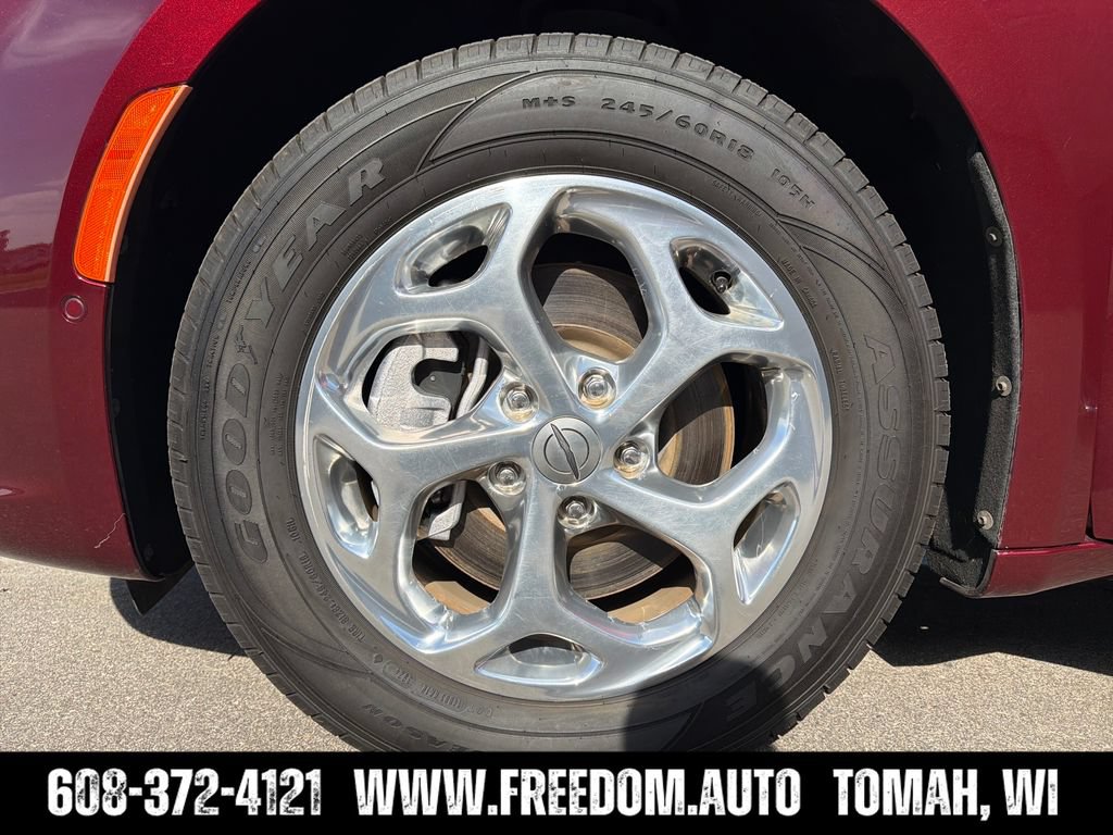 Used 2021 Chrysler Pacifica Limited w/ Premium & Safety Sphere Group AWD/4WD image 27