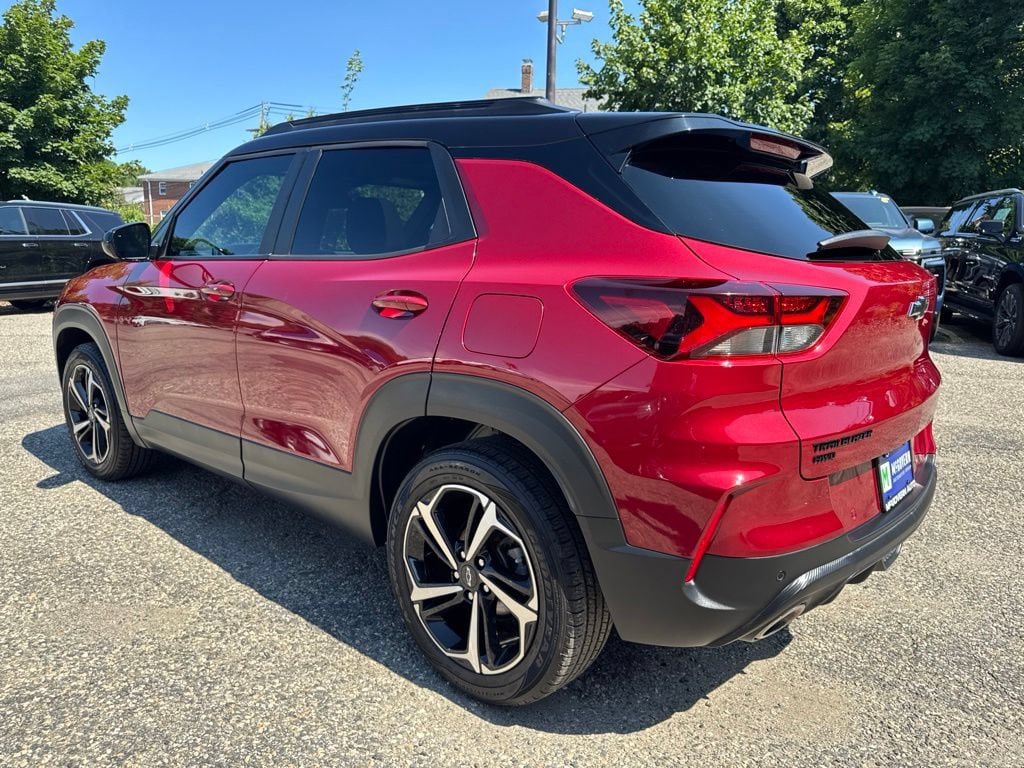 Used 2021 Chevrolet TrailBlazer RS w/ Sun and Liftgate Package AWD/4WD image 4