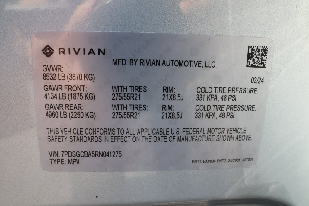 Used 2024 Rivian R1S Adventure Dual AWD/4WD image 41