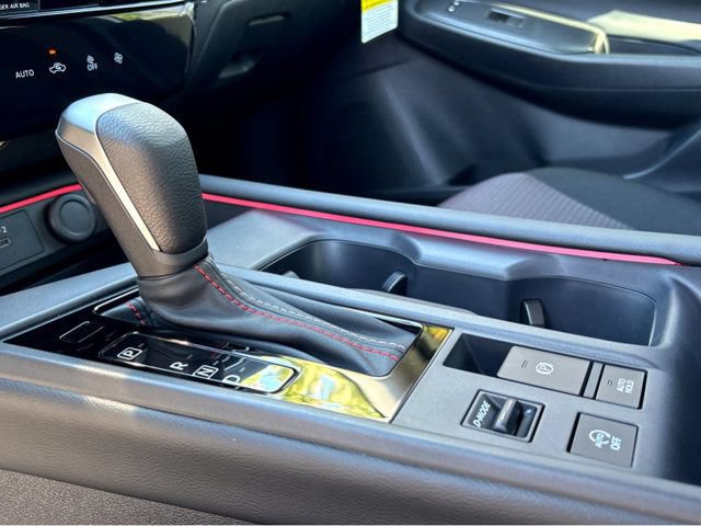 New 2026 Nissan Sentra SR w/ SR Premium Package FWD image 15