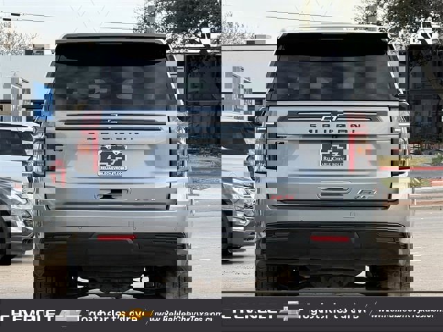 Used 2024 Chevrolet Suburban RST image 8