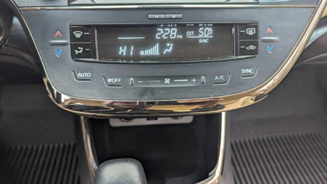 Used 2018 Toyota Avalon XLE Plus image 35