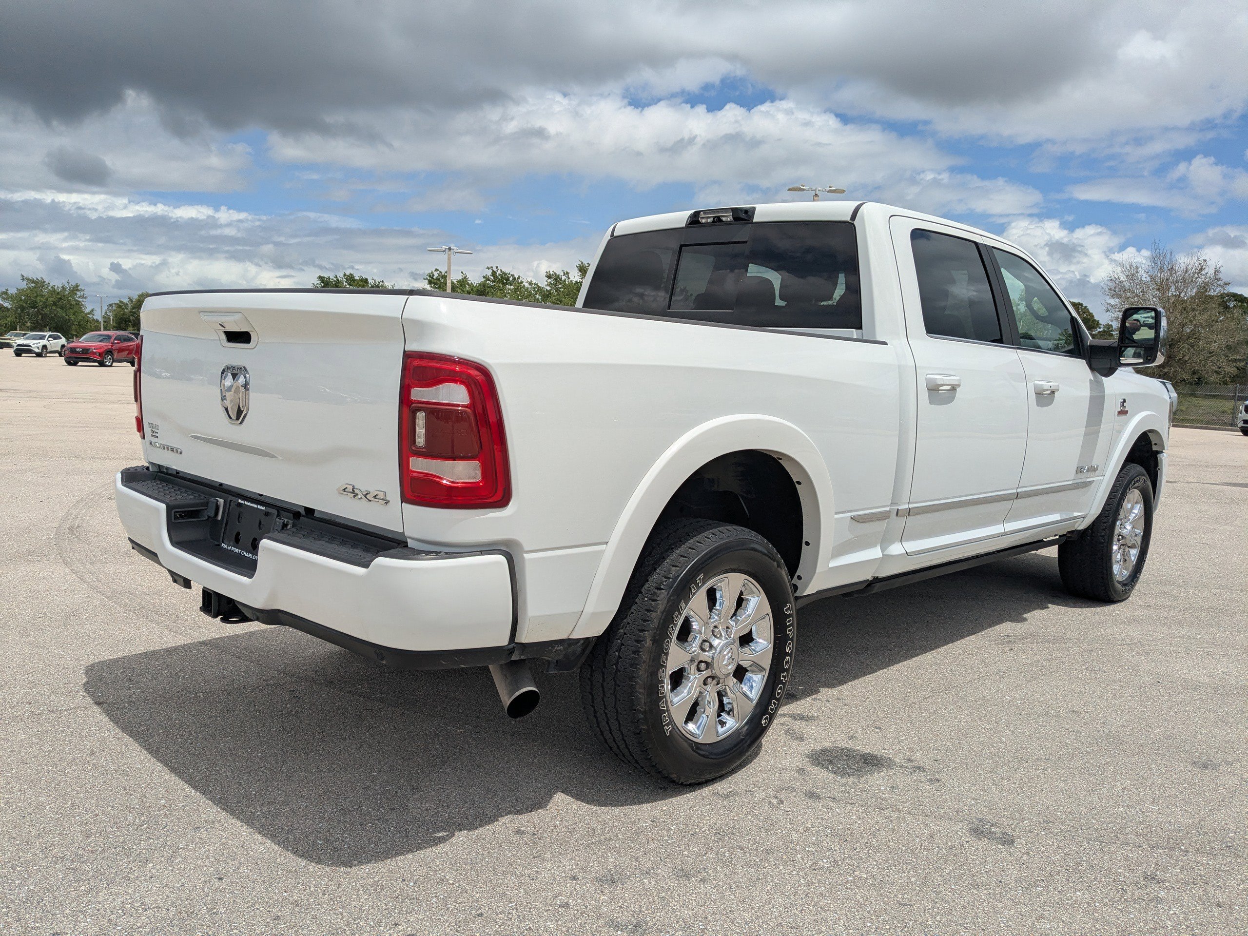 Used 2024 RAM 3500 Limited image 5