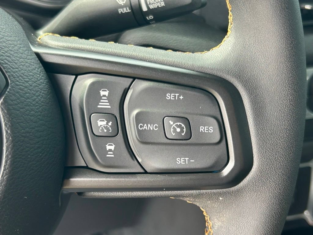 Used 2024 Jeep Gladiator Sport AWD/4WD image 24