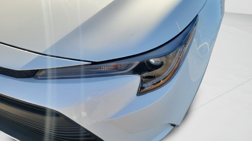 Used 2025 Toyota Corolla LE FWD image 8