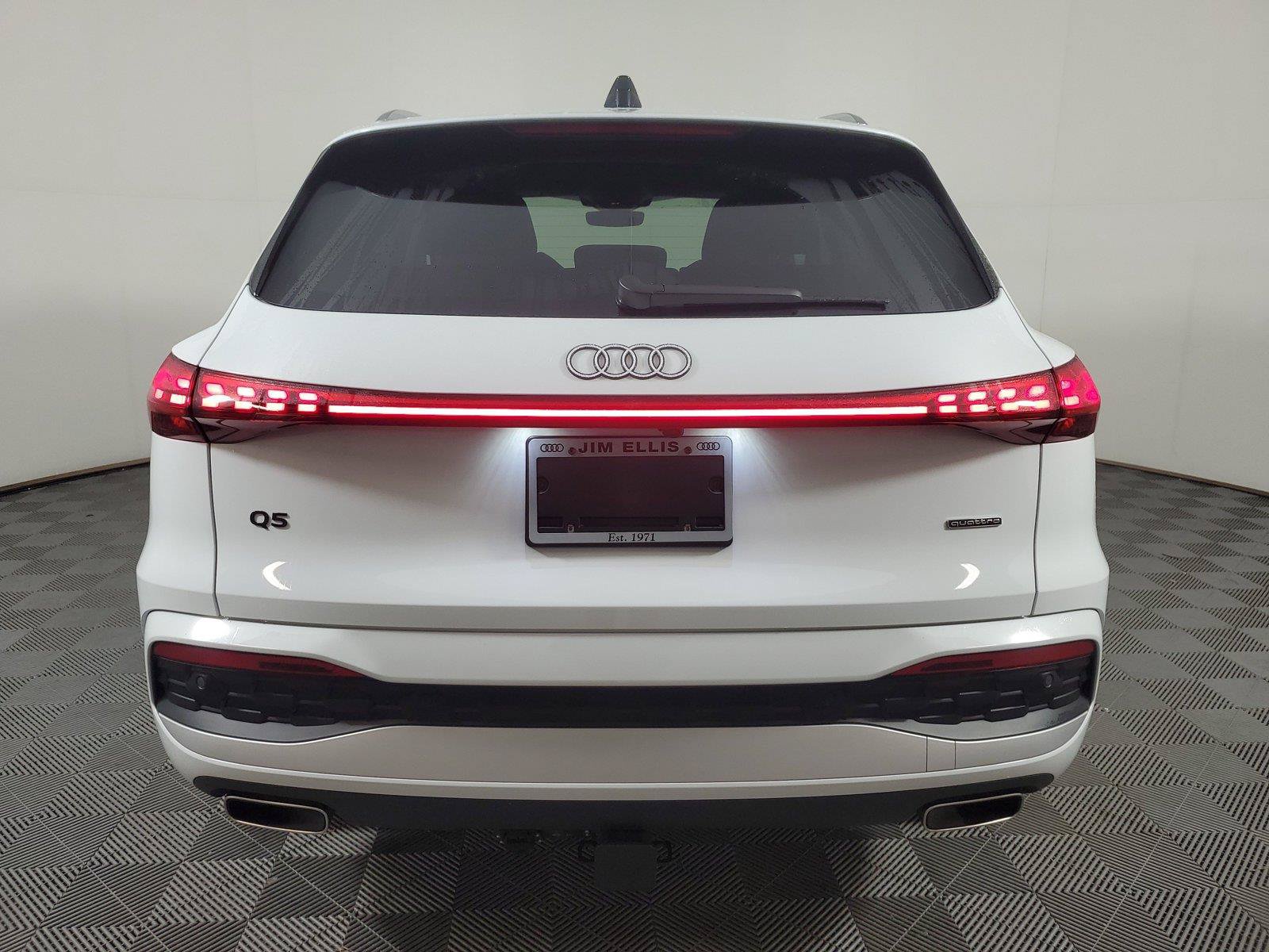 Used 2025 Audi Q5 Premium Plus AWD/4WD image 5