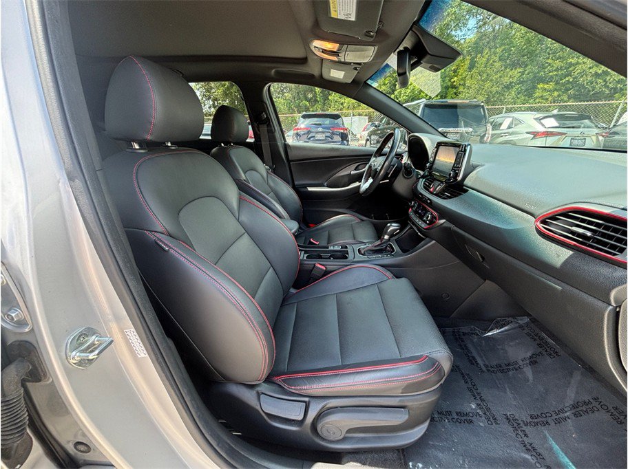 Used 2018 Hyundai Elantra GT Sport w/ Sport Tech Package 04 FWD image 41