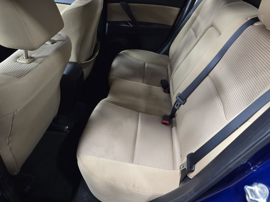 Used 2013 MAZDA MAZDA3 i Touring image 25