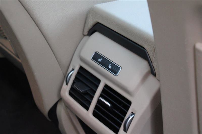 Used 2016 Land Rover Range Rover Evoque SE Premium image 17