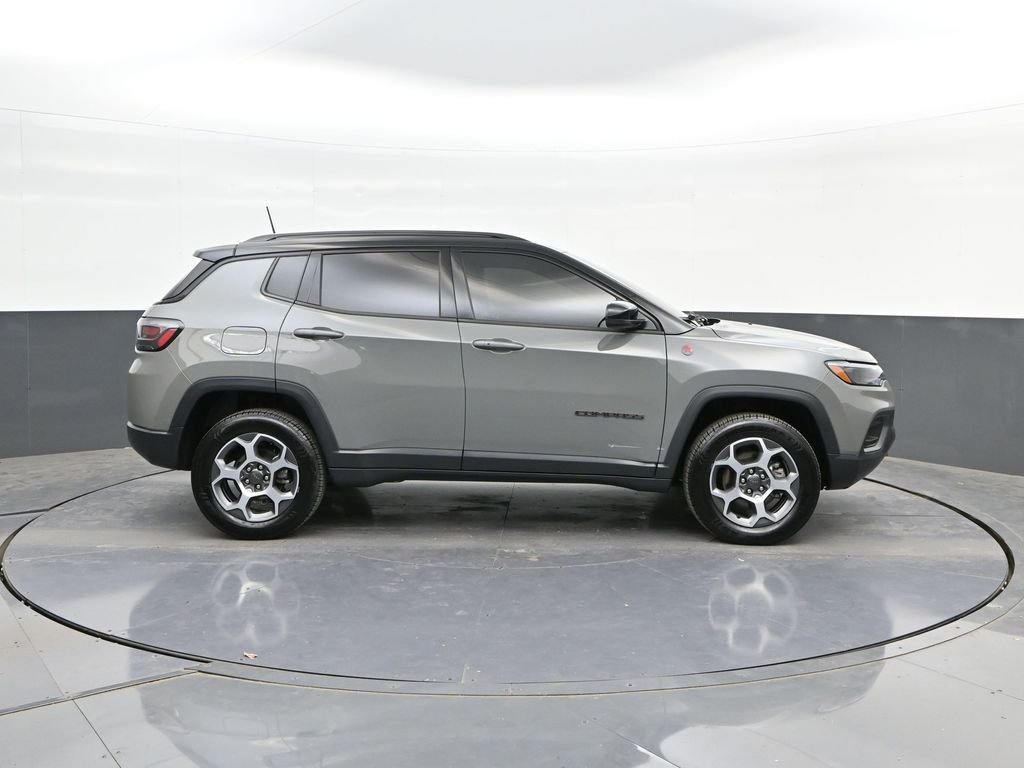 Used 2022 Jeep Compass Trailhawk w/ Trailhawk Elite Group image 24