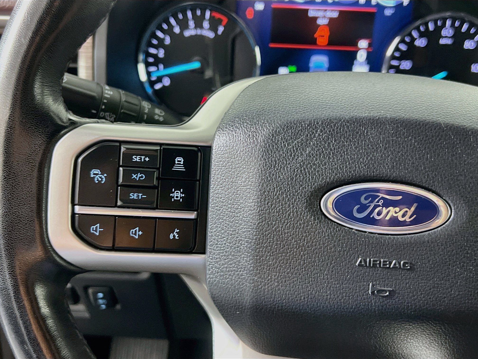 Used 2024 Ford Expedition Limited RWD image 18