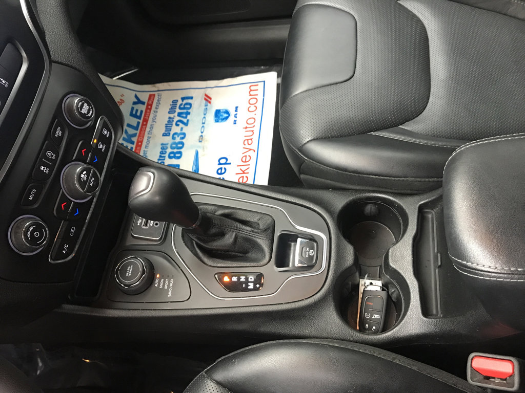 Used 2022 Jeep Cherokee Latitude Lux image 11