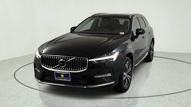 Certified 2023 Volvo XC60 T8 Plus AWD/4WD image 2