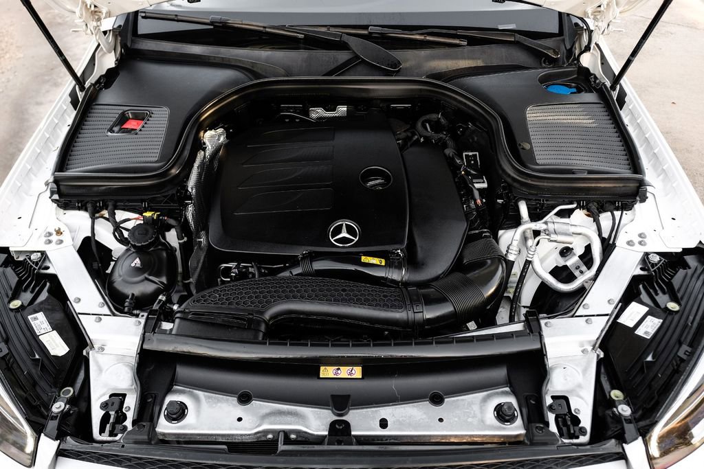 Used 2022 Mercedes-Benz GLC 300 w/ Premium Package Lite image 54