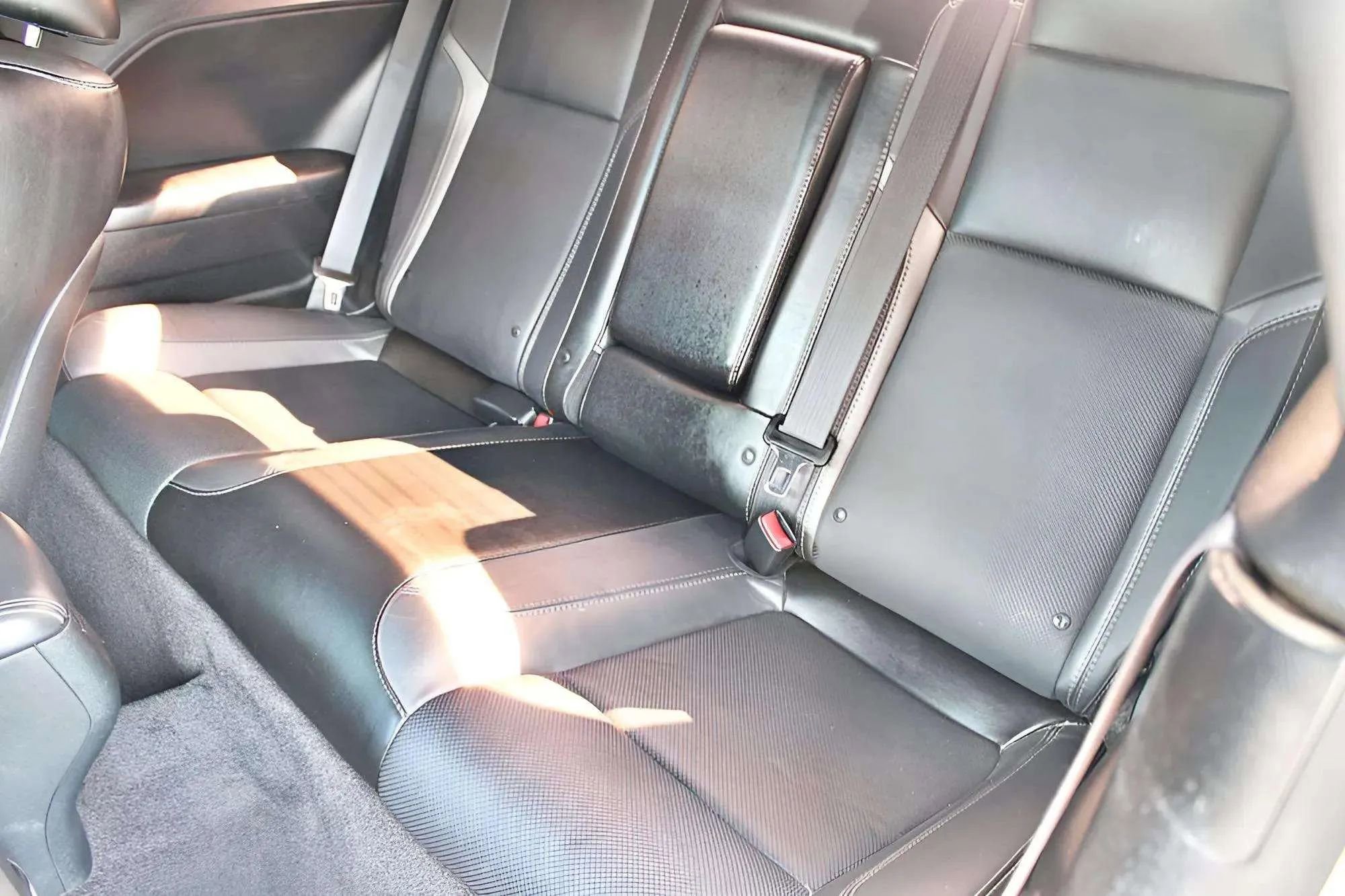 Used 2017 Dodge Challenger SXT Plus image 21